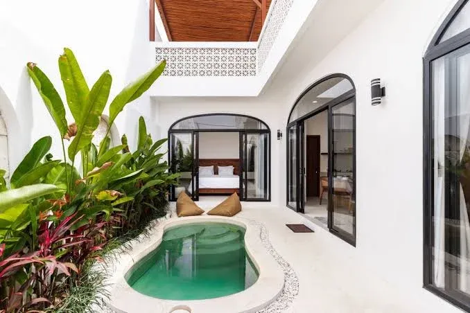 Private Courtyard Plunge Pool